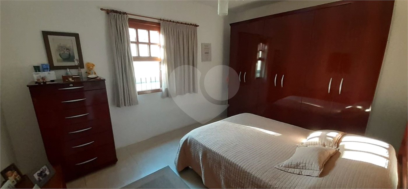 Sobrado à venda com 3 quartos em Água Fria, São Paulo, SP
