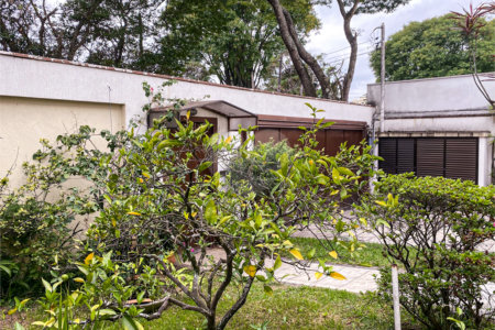 Casa à venda com 5 quartos, sendo 3 suítes, em Brooklin, São Paulo, SP