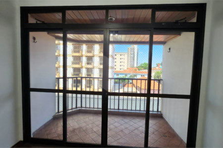 Apartamento à venda com 2 quartos no Centro, Araraquara, SP