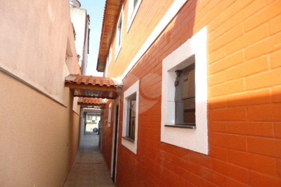 Sobrado à venda com 4 quartos, sendo 2 suítes, em Vila Rosália, Guarulhos, SP