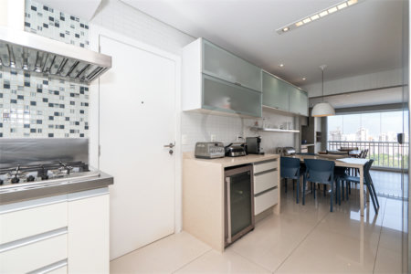 Apartamento à venda com 3 suítes em Sumarezinho, São Paulo, SP