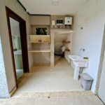 Casa à venda com 3 quartos, sendo 2 suítes, em Orla Norte, Porto Seguro, BA