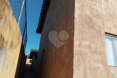 Casa à venda com 21 quartos, sendo 7 suítes, no condomínio De Apartamentos Residenciais- Jardim Morumbi, Atibaia - SP