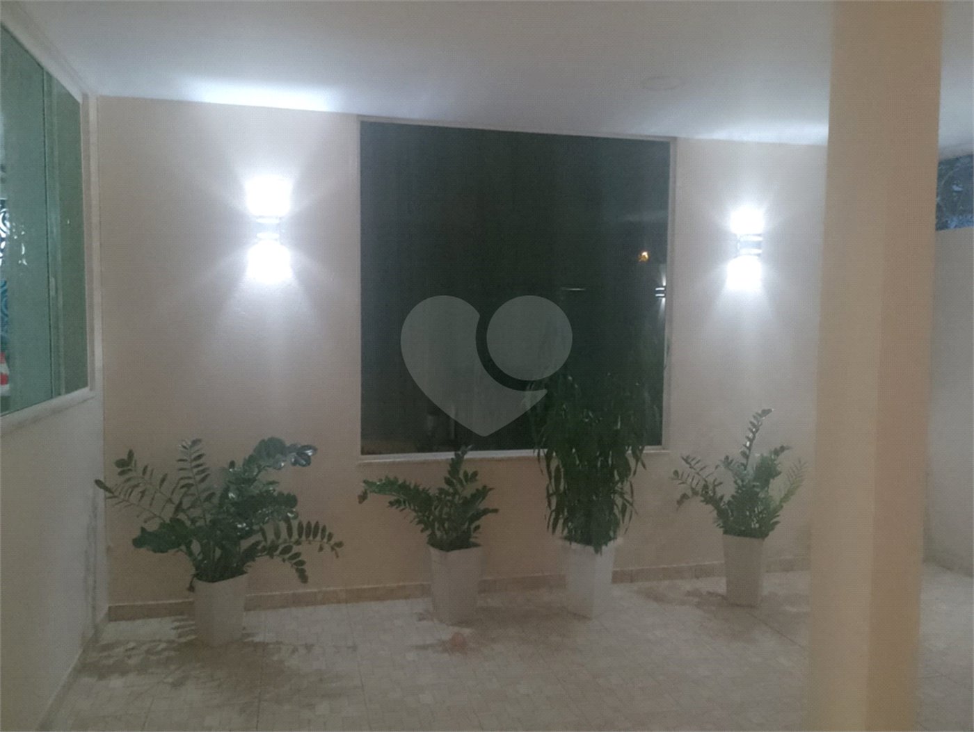 Casa à venda com 4 quartos, sendo 2 suítes, no condomínio Vivendas do Mendanha, Rio de Janeiro - RJ