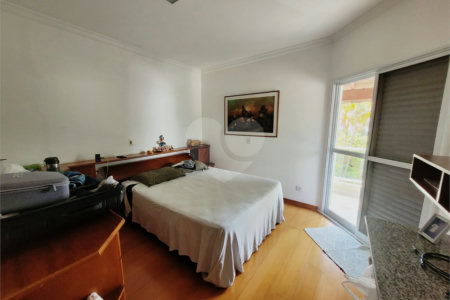 Casa à venda com 4 quartos, sendo 3 suítes,  no condomínio Acmti - Colinas do Mosteiro, Terras de Itaici e Recanto dos Pássaros, Indaiatuba - SP