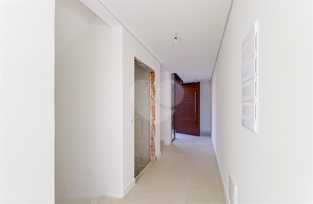 Casa à venda com 4 suítes no condomínio Casa Flora Badra, São Paulo - SP