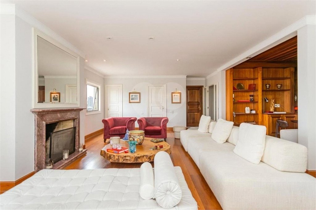 Cobertura Duplex no Jardim America com 578m² com 4 Suítes e elevador