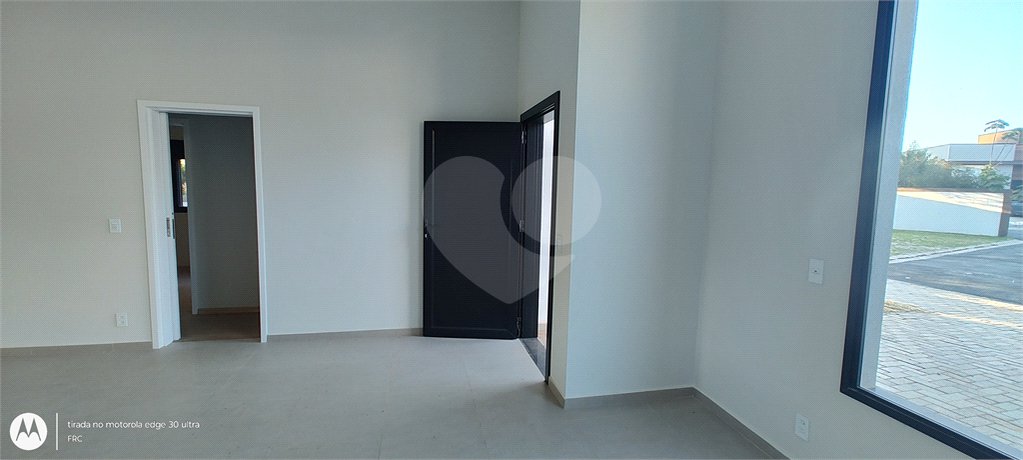 Casa à venda com 3 suítes no condomínio Reserva Ybyra, Atibaia - SP