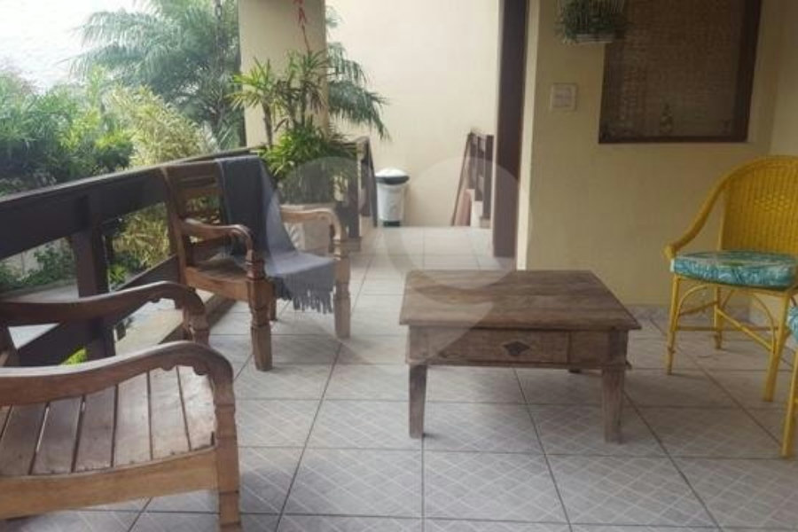 Sobrado à venda com 5 quartos, sendo 1 suíte, em Jardim Virginia Bianca, São Paulo, SP