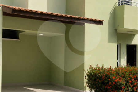 Casa à venda com 3 quartos, sendo 1 suíte,  no condomínio Maison Vert, Várzea Grande - MT