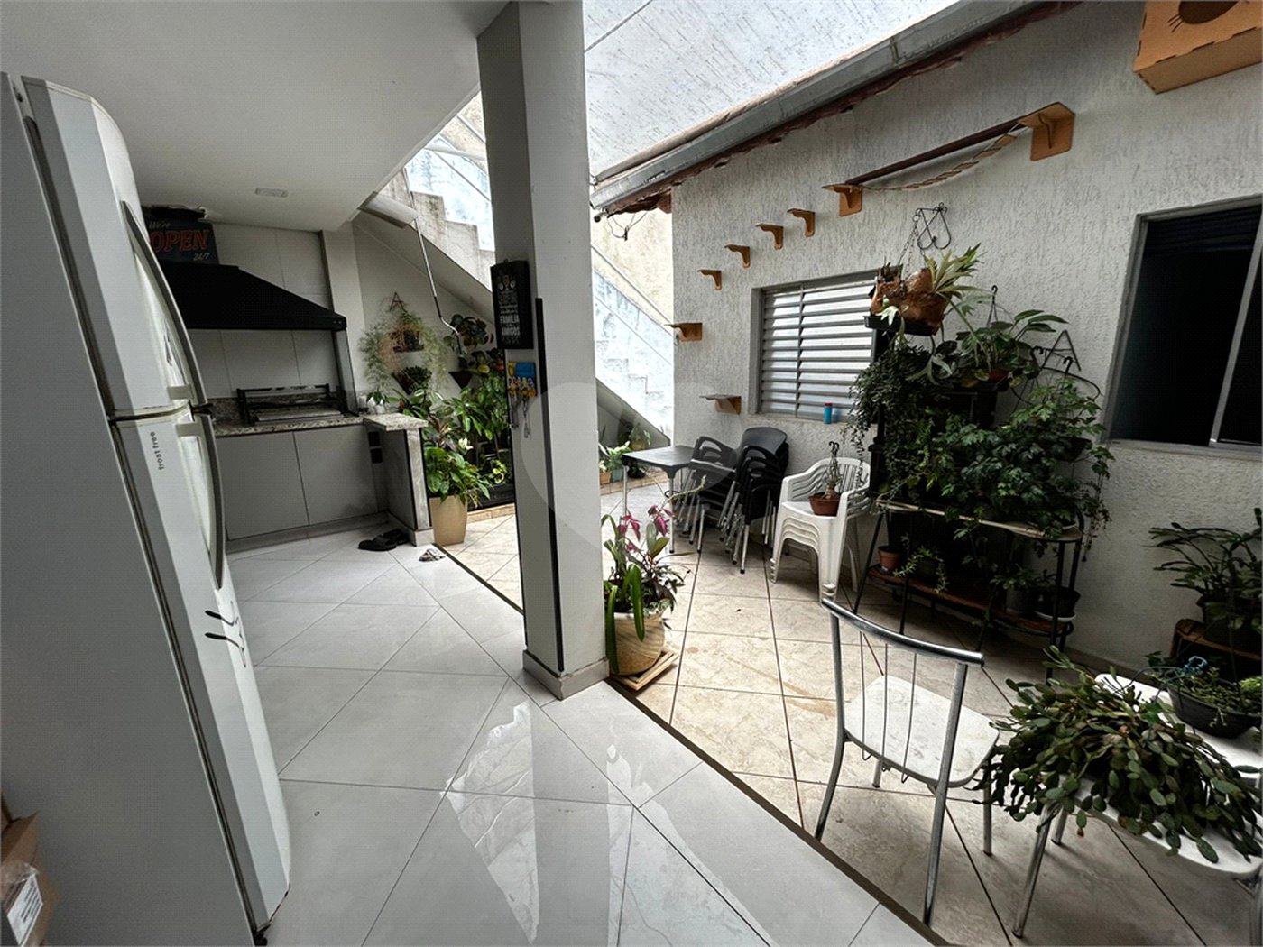 Casa à venda com 4 quartos, sendo 2 suítes, em Vila Buenos Aires, São Paulo, SP