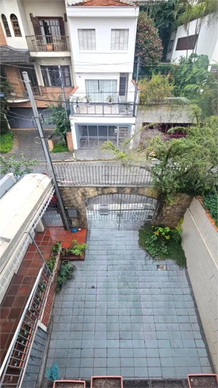 Casa de Vila à venda com 4 quartos, sendo 2 suítes, em Sumarezinho, São Paulo, SP