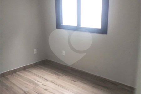Casa à venda com 3 quartos, sendo 1 suíte,  no condomínio Horto Florestal Villagio, Sorocaba - SP