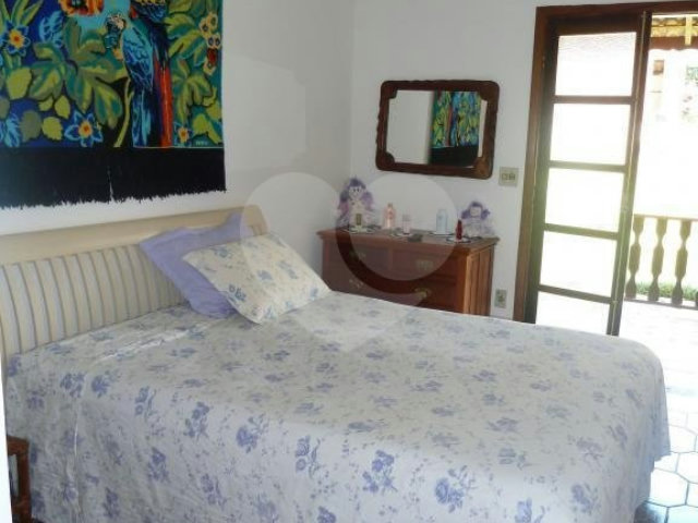 Chácara à venda com 3 quartos, sendo 1 suíte,  em Vila Salles, Atibaia, SP