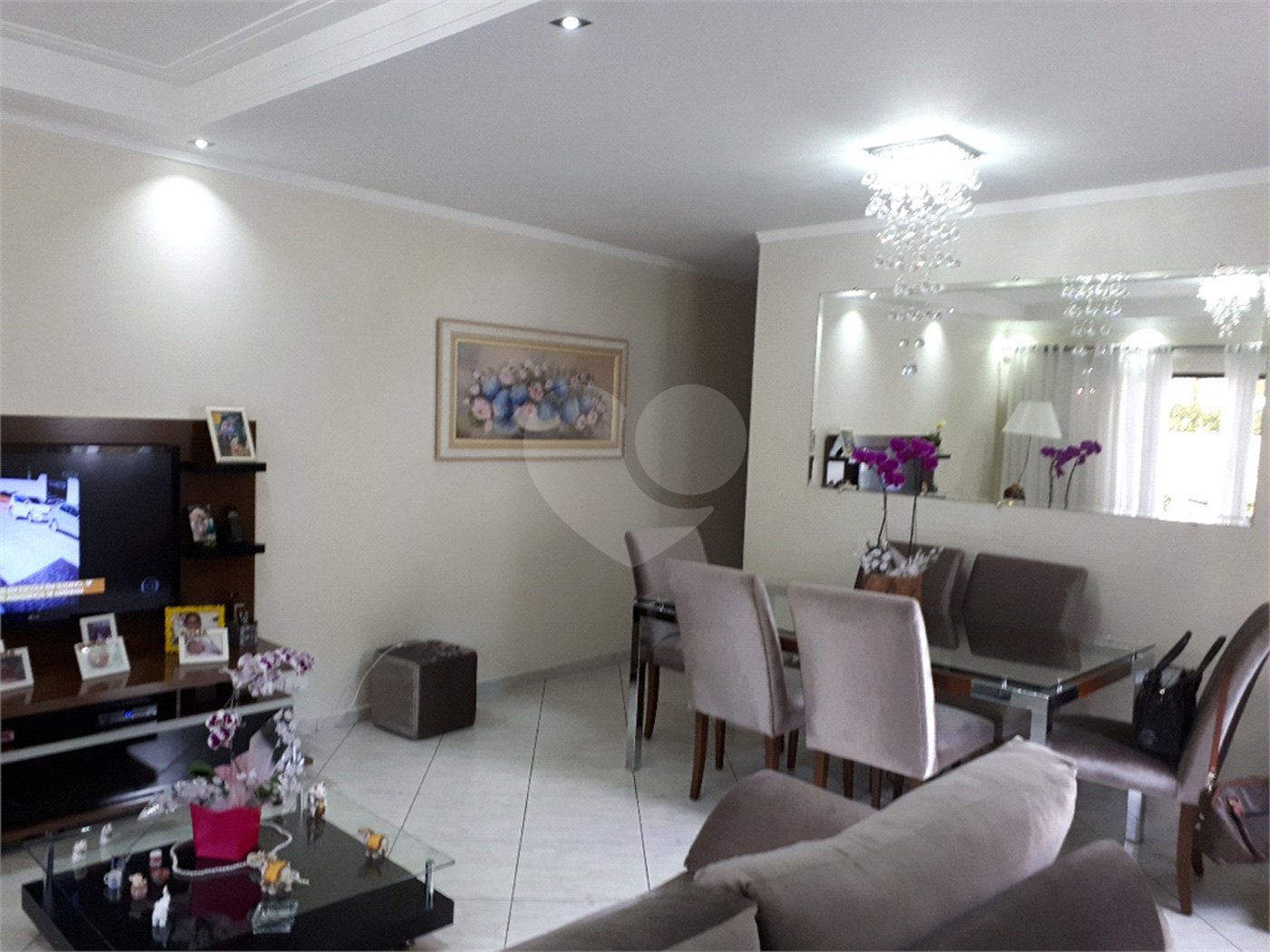 Casa à venda ou para alugar com 3 quartos, sendo 1 suíte, em Horto, São Paulo, SP