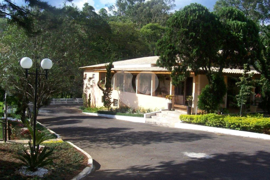 Casa à venda com 5 quartos, sendo 1 suíte, em Serra da Cantareira, Mairiporã, SP