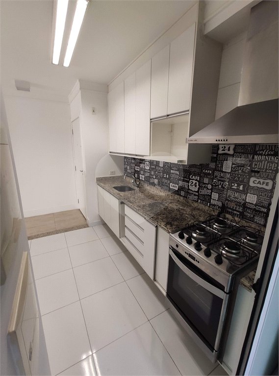 Apartamento à venda ou para alugar com 3 quartos, sendo 1 suíte,  em Parque Reboucas, São Paulo, SP