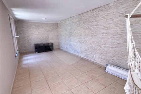 Casa à venda com 3 suítes no condomínio Bosque de Grevilea, Vinhedo - SP
