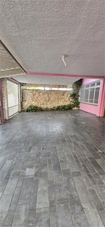 Casa à venda com 3 quartos, sendo 1 suíte, em Lar São Paulo, São Paulo, SP
