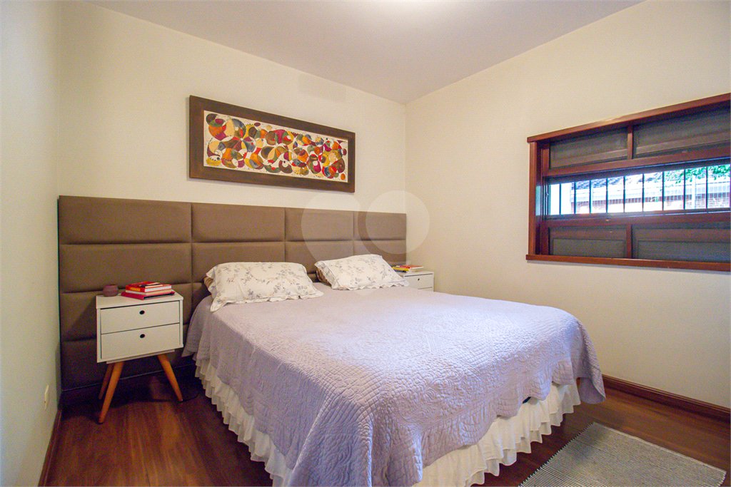 Casa à venda com 3 quartos, sendo 1 suíte, em Alto da Boa Vista, São Paulo, SP