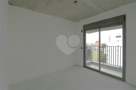 Apartamento à venda com 3 suítes em Moema, São Paulo, SP
