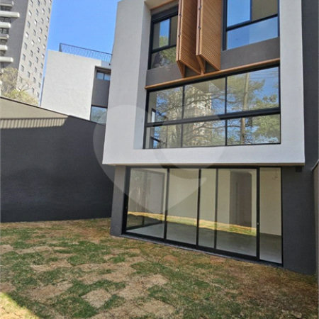 Casa à venda com 4 suítes no condomínio Cube Cidade Jardim, São Paulo - SP