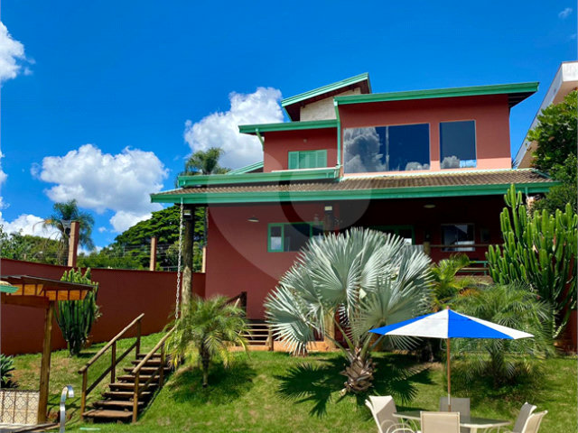 Casa à venda com 3 suítes no condomínio Chacarás Bela Vista, Mairiporã - SP