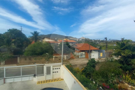 Apartamento à venda com 2 quartos, sendo 1 suíte, em Fluminense, São Pedro da Aldeia, RJ