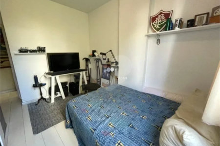 Apartamento à venda com 4 quartos, sendo 1 suíte, em Lagoa, Rio de Janeiro, RJ