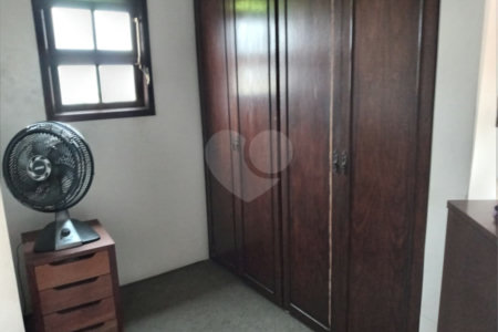 Sobrado à venda com 3 suítes em Vila Lavínia, Mogi das Cruzes, SP