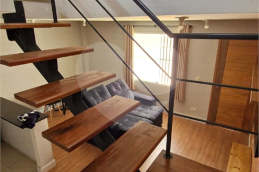 Casa à venda com 2 quartos, sendo 1 suíte, no condomínio A.m.costa, São Paulo - SP