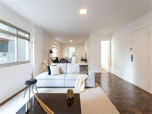 Apartamento à venda com 3 quartos, sendo 1 suíte,  em Itaim Bibi, São Paulo, SP