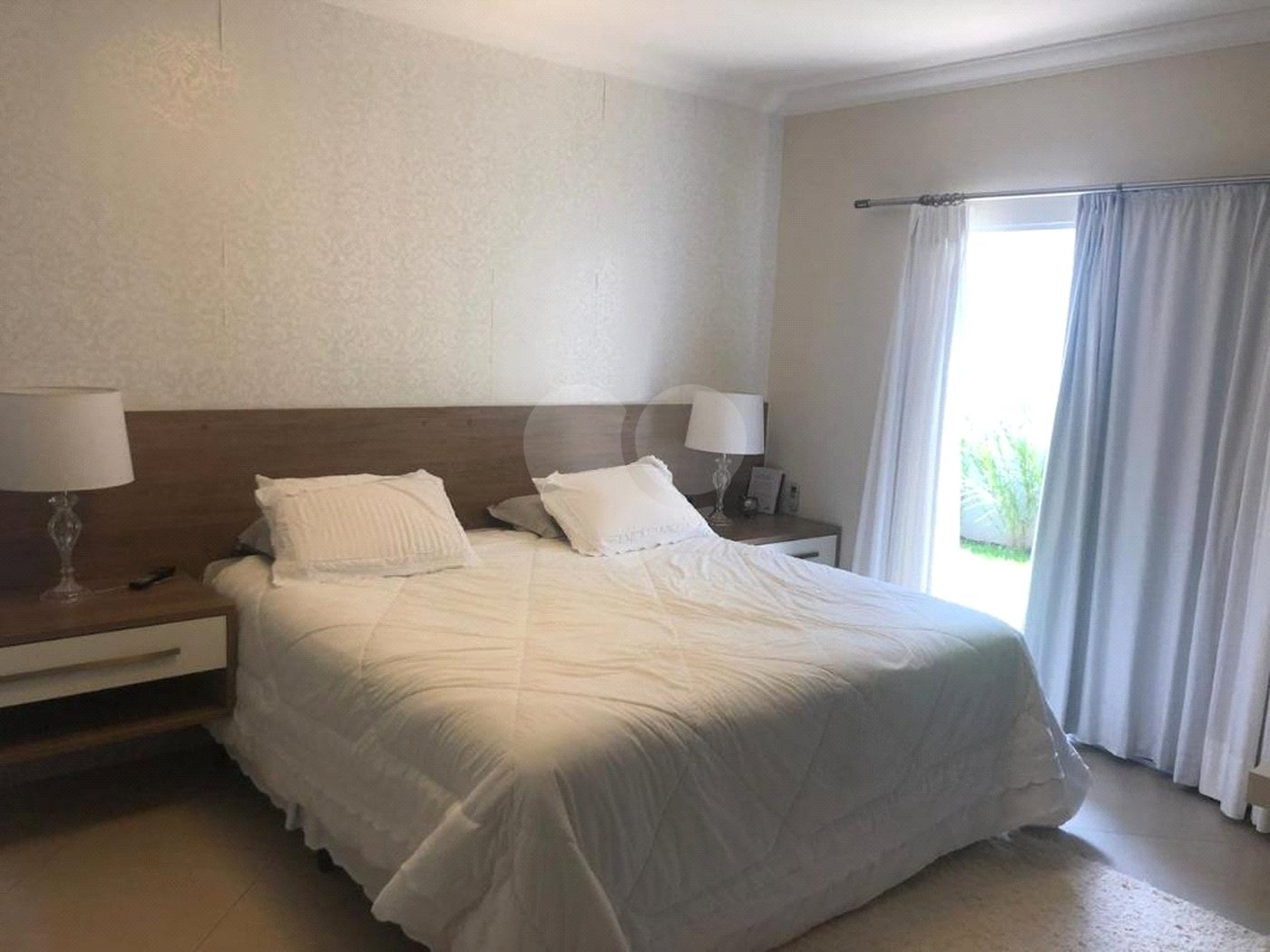 Casa à venda com 3 suítes no condomínio Parque das Graças, Atibaia - SP