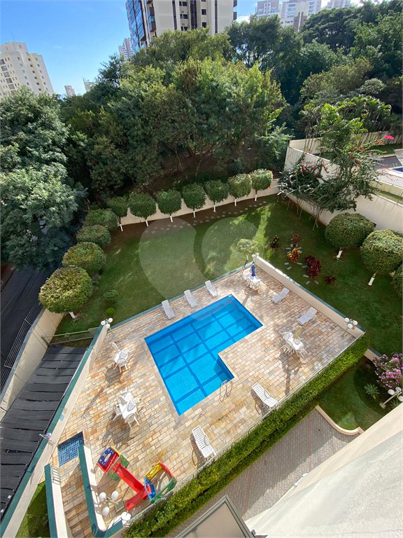 Apartamento à venda com 3 suítes em Vila Suzana, São Paulo, SP