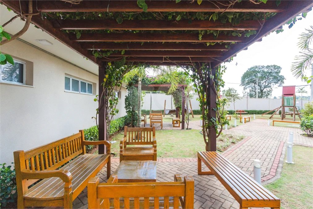 Indaiatuba - Edificio Vila Helvetia - R$ 470,000,00 - Apartamento novo, mobiliado, completo, muito bem conservado e planejado,Localizado no 5° andar, o imóvel oferece uma vista para o estacionamento e a área verde, além de receber sol durante todo o dia, proporcionando ambientes naturalmente ilum