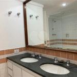 Apartamento à venda com 3 quartos, sendo 1 suíte, em Alto da Boa Vista, São Paulo, SP
