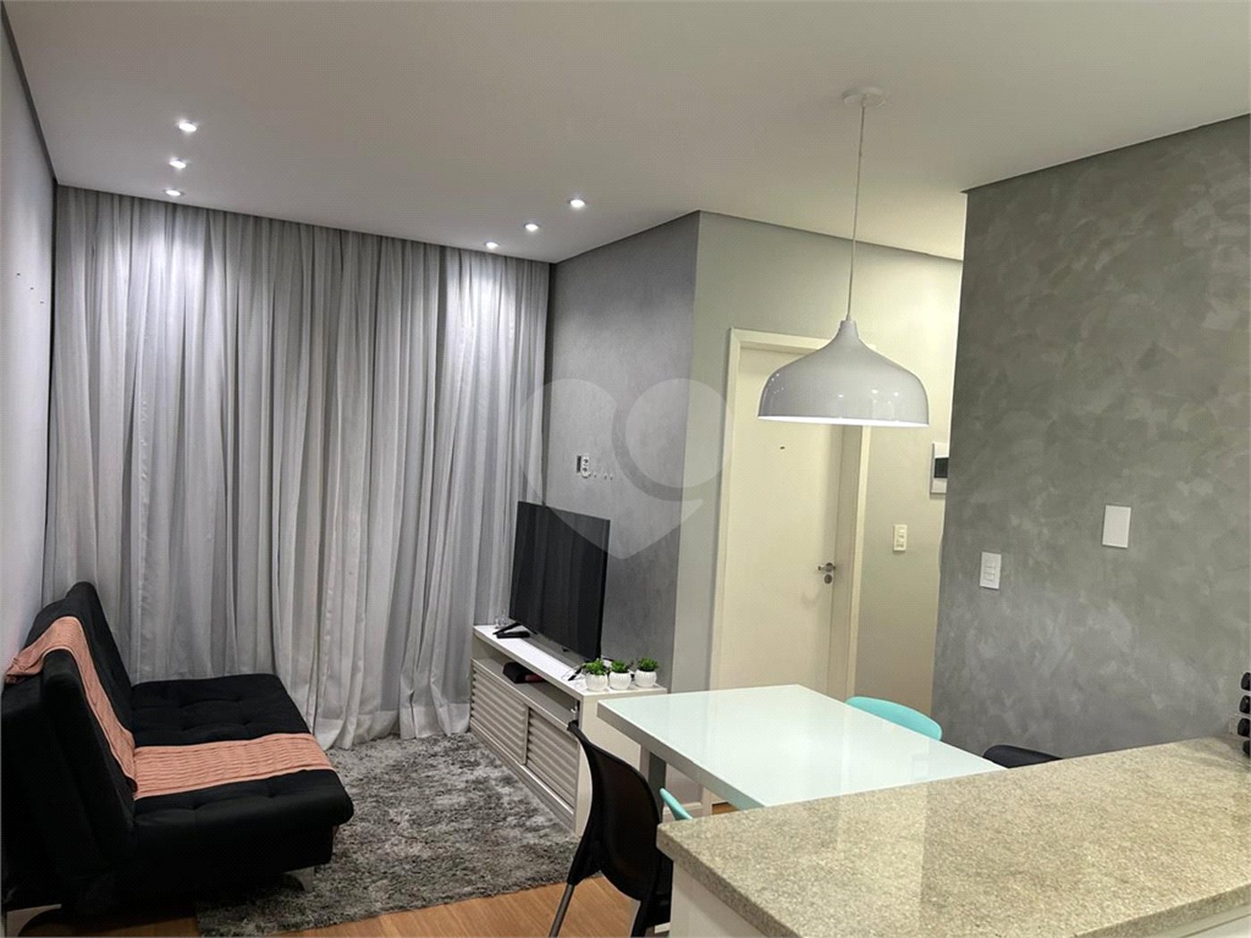Apartamento à venda com 2 quartos em Vossoroca, Votorantim, SP