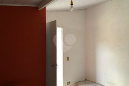 Casa à venda com 4 quartos, sendo 1 suíte,  em Jardim Rosa Maria, São Paulo, SP