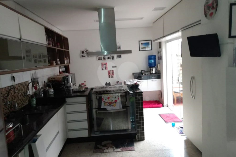Sobrado à venda com 3 quartos, sendo 2 suítes, em Vila Mariana, São Paulo, SP