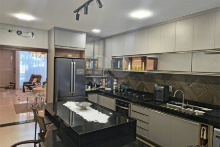 Casa à venda com 3 quartos, sendo 1 suíte, no condomínio Residencia Valencia - Ilha Turia, Ribeirão Preto - SP