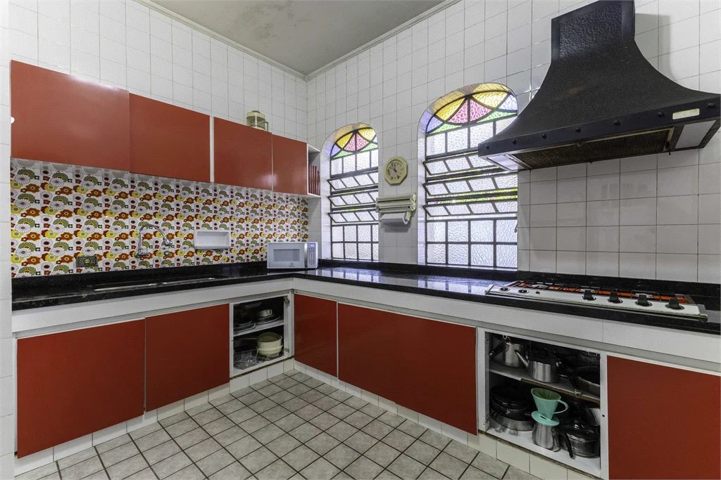 Casa à venda com 4 quartos, sendo 2 suítes, em Jardim Leonor, São Paulo, SP