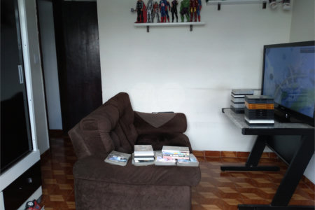 Casa Térrea à venda com 3 suítes em Vila Mazzei, São Paulo, SP