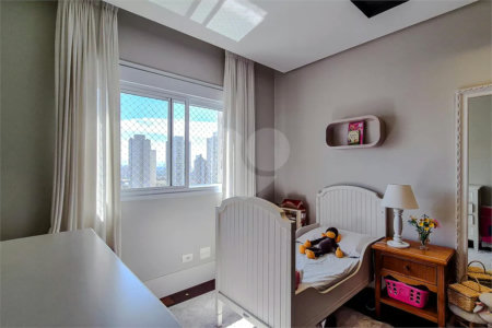 Apartamento à venda com 4 quartos, sendo 3 suítes, em Vila Romana, São Paulo, SP