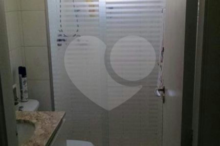 Apartamento à venda com 3 quartos, sendo 1 suíte,  em Jardim Ester Yolanda, São Paulo, SP
