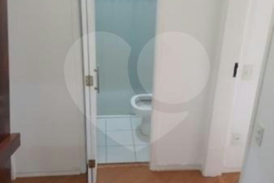 Casa à venda com 3 quartos, sendo 1 suíte, em Vila São Francisco, São Paulo, SP