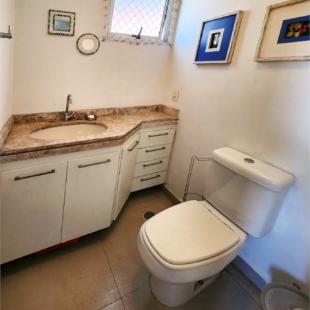 Casa à venda com 4 quartos, sendo 2 suítes, no condomínio Vila Nova de Gaia, São Paulo - SP