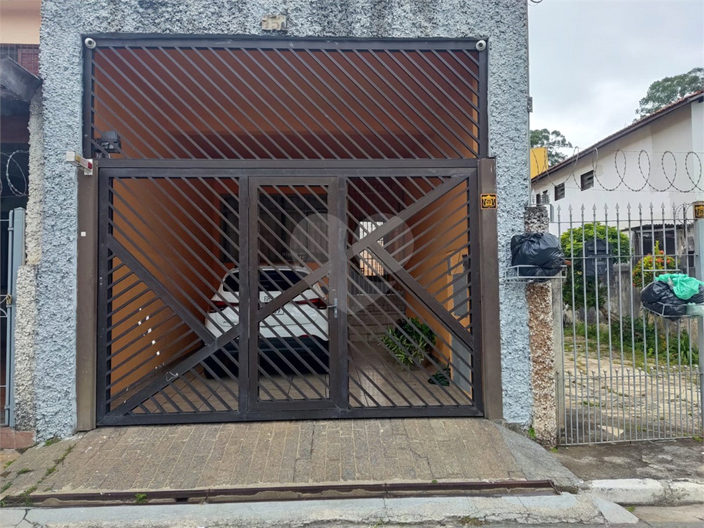 Sobrado à venda com 3 quartos, sendo 1 suíte, em Tremembé, São Paulo, SP