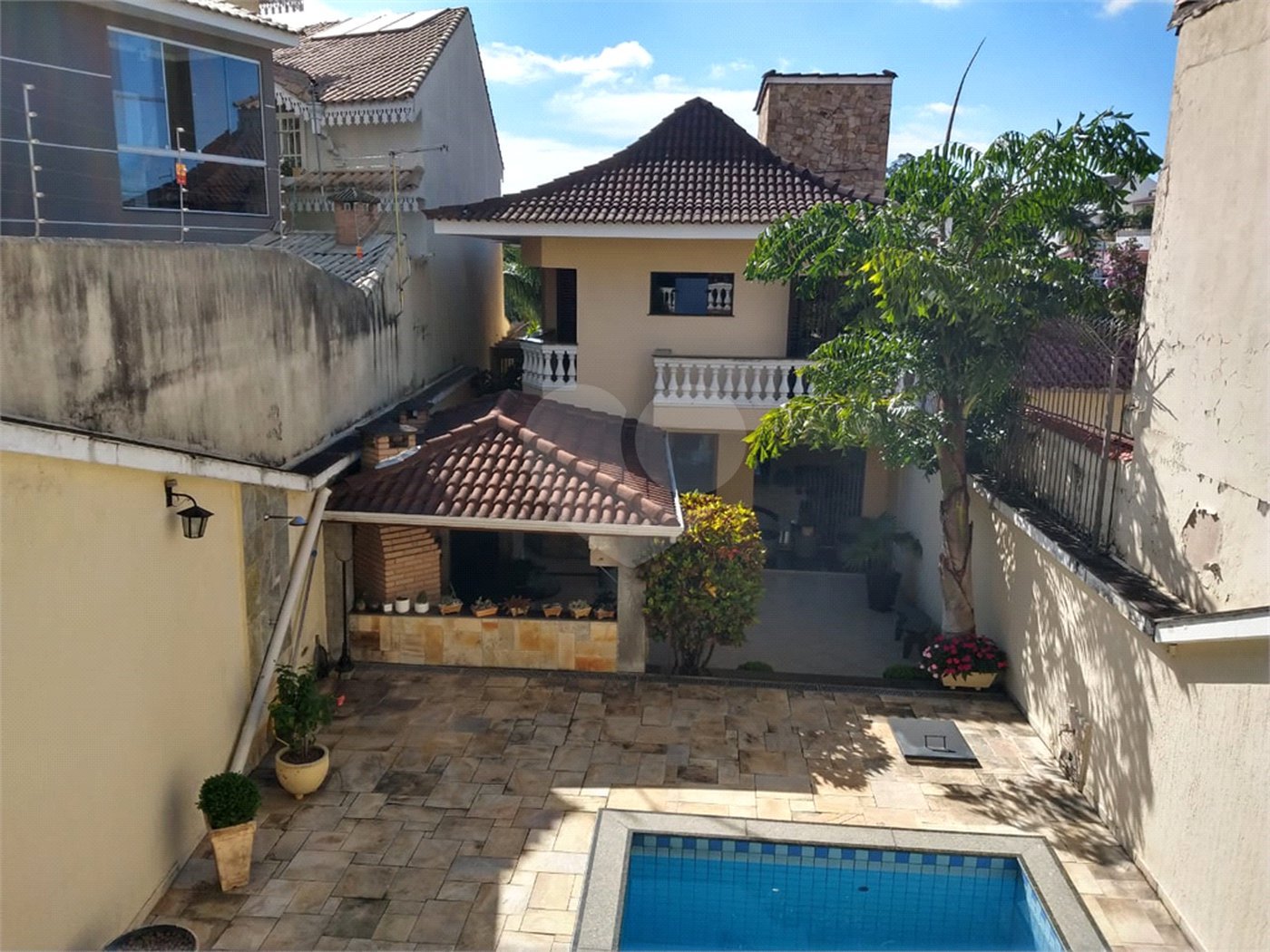 Sobrado à venda com 4 suítes em Tremembé, São Paulo, SP