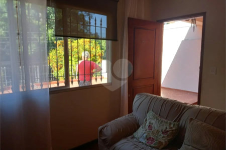 Casa à venda com 3 quartos, sendo 1 suíte,  em Vila Tiradentes, São Paulo, SP