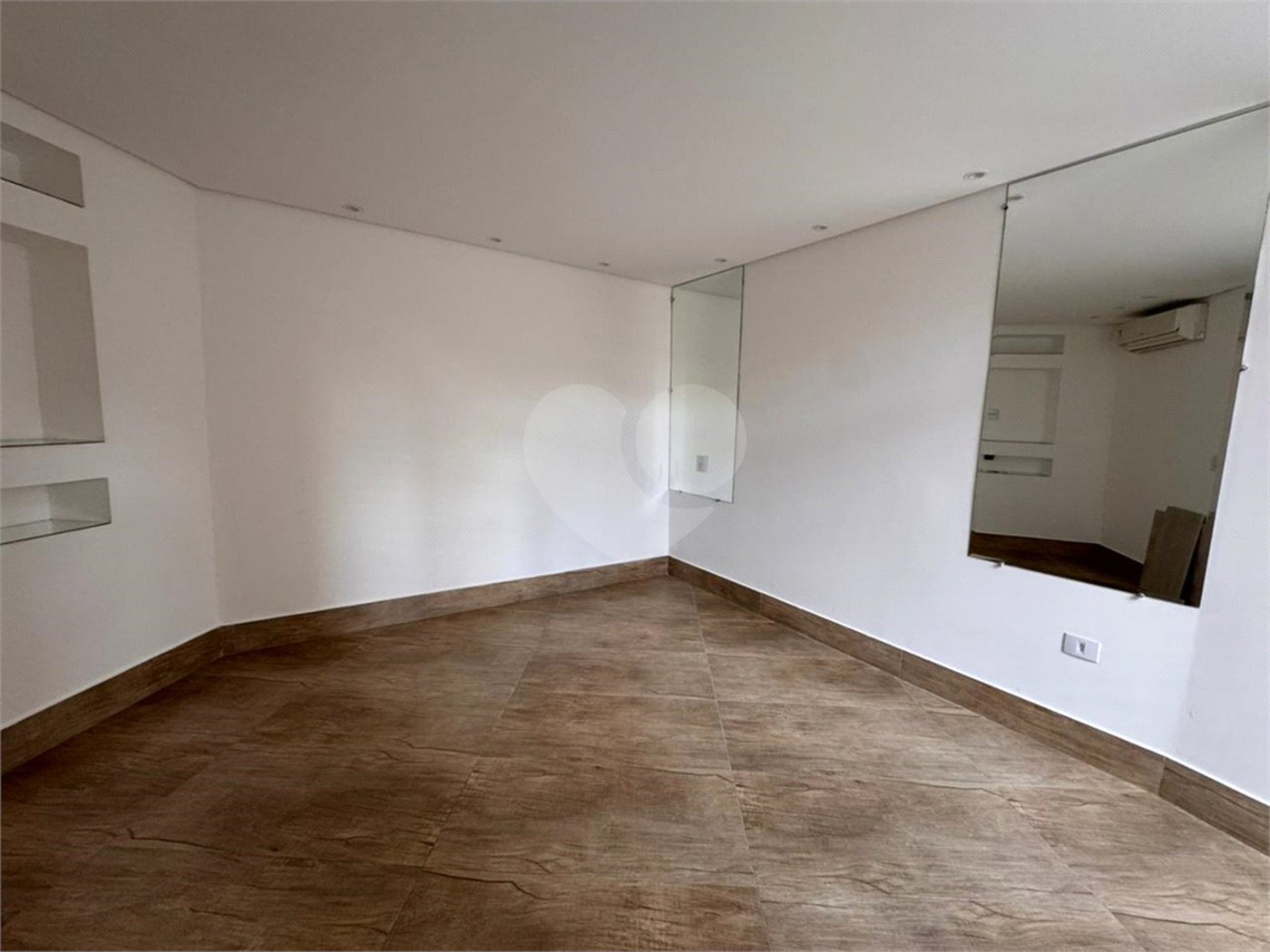 Casa à venda com 2 suítes em Jardim Tranqüilidade, Guarulhos, SP